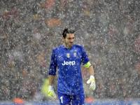 IM竞技体育平台-拉梅洛·鲍尔展现巨星价值，上海队连续得分高潮压制黄蜂