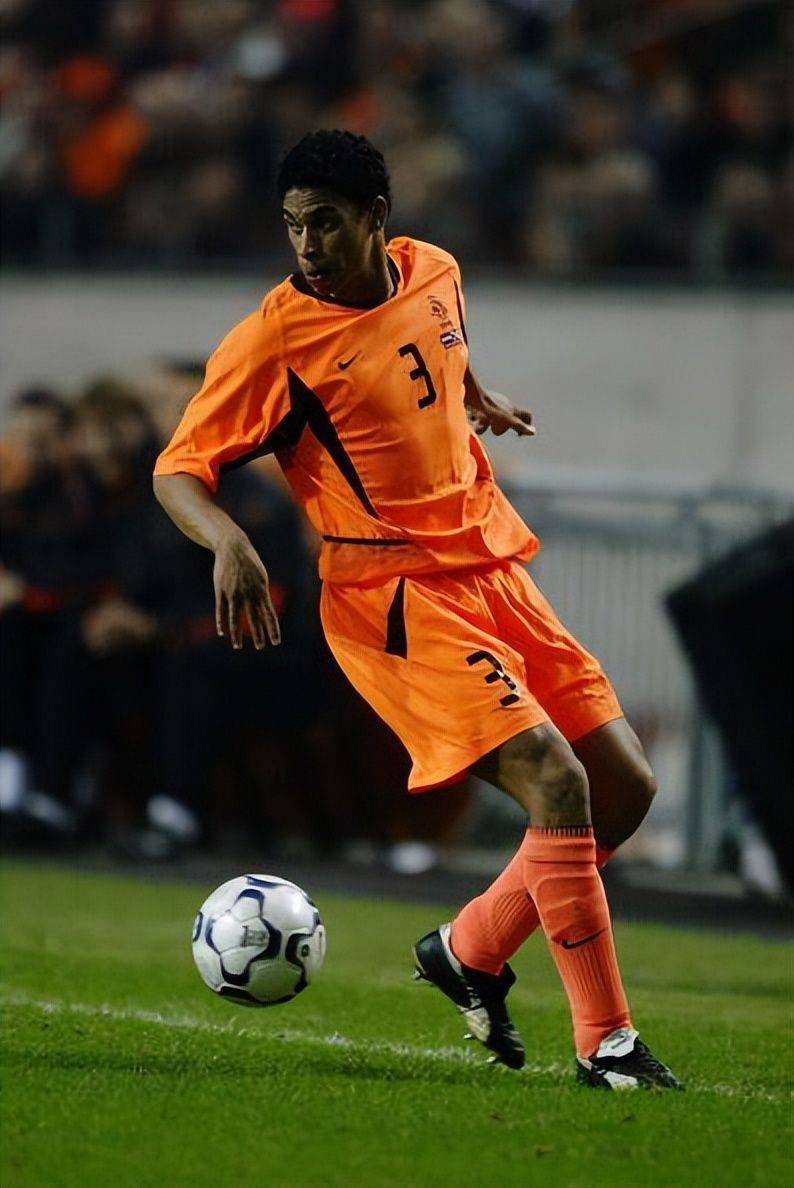 荷兰队全员努力,取得不败战绩的简单介绍 荷兰队全员努力,取得不败战绩的简单介绍