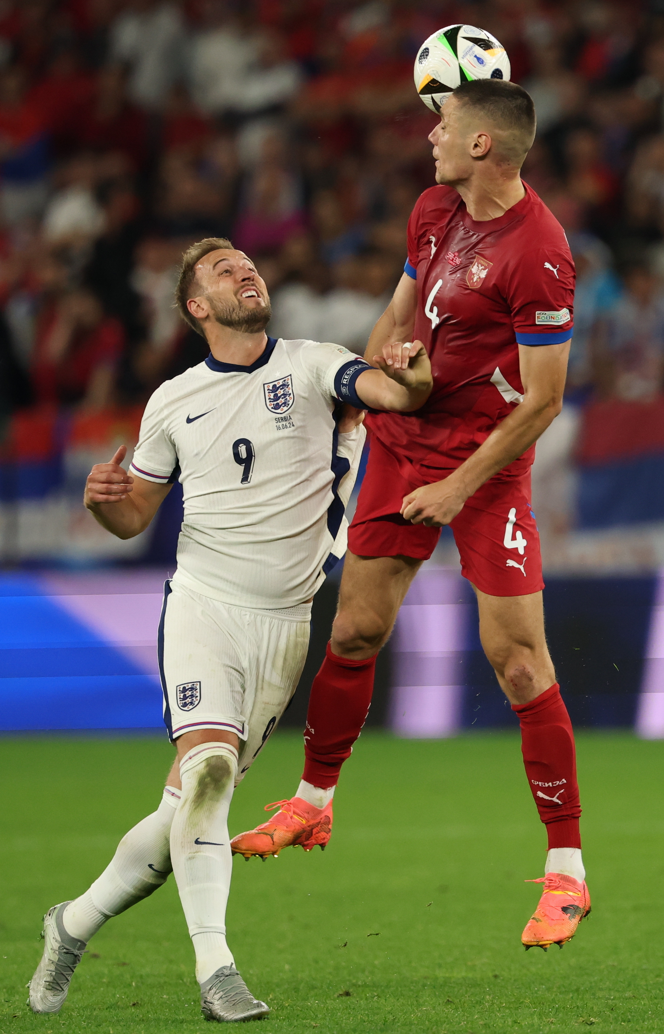 塞维利亚队在比赛中斩获胜利 塞维利亚队在比赛中斩获胜利