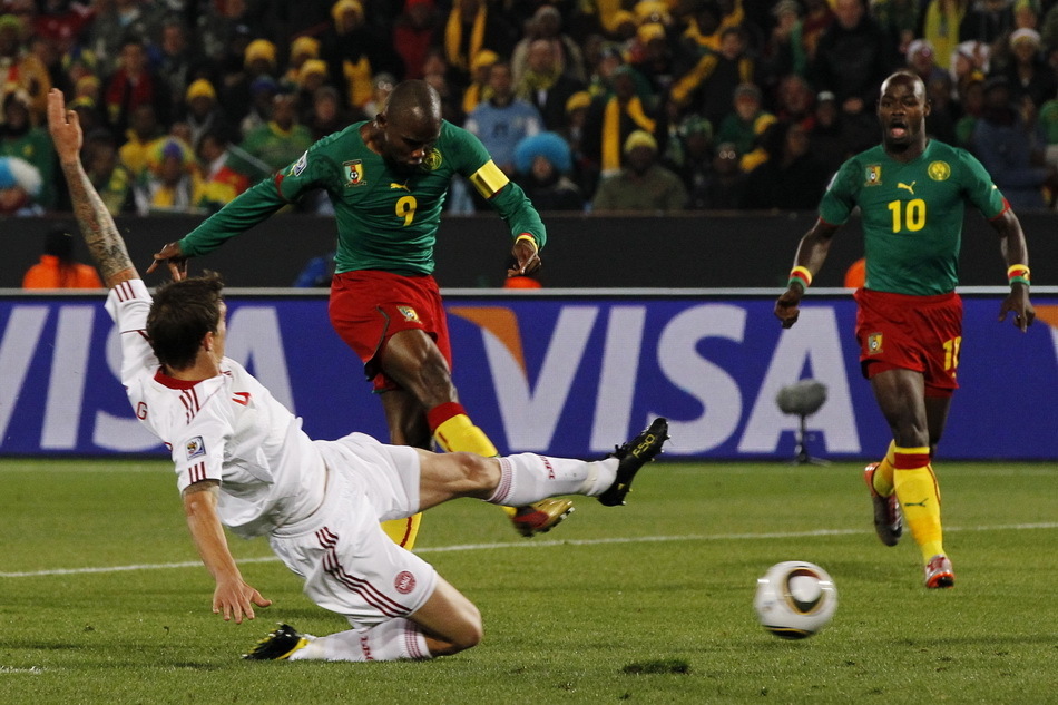 精彩回顾:较量激烈的足球比赛精彩瞬间的简单介绍 精彩回顾:较量激烈的足球比赛精彩瞬间的简单介绍