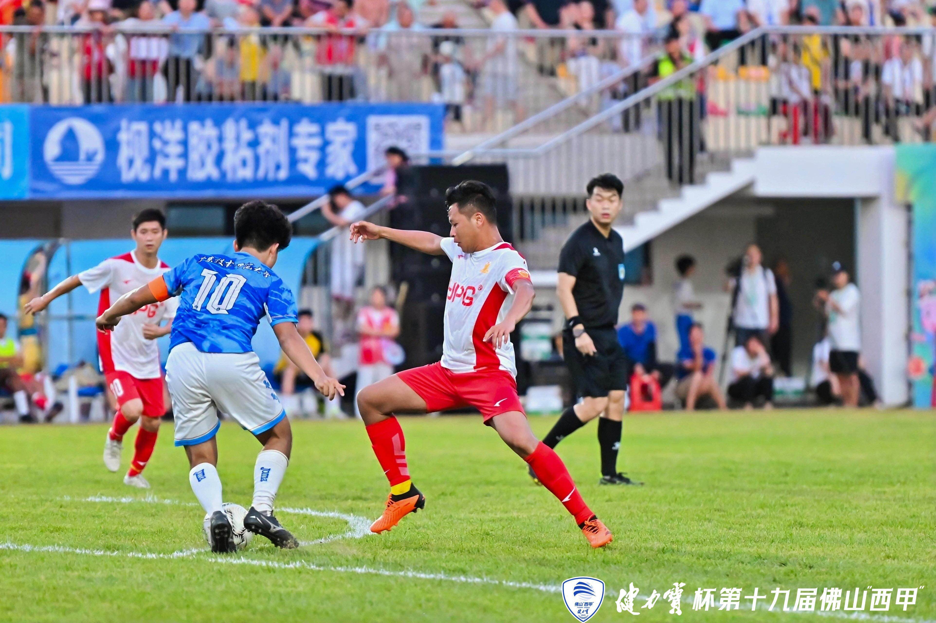 包含国际足球盛宴精品续,球赛场面激情蓬勃的词条 包含国际足球盛宴精品续,球赛场面激情蓬勃的词条