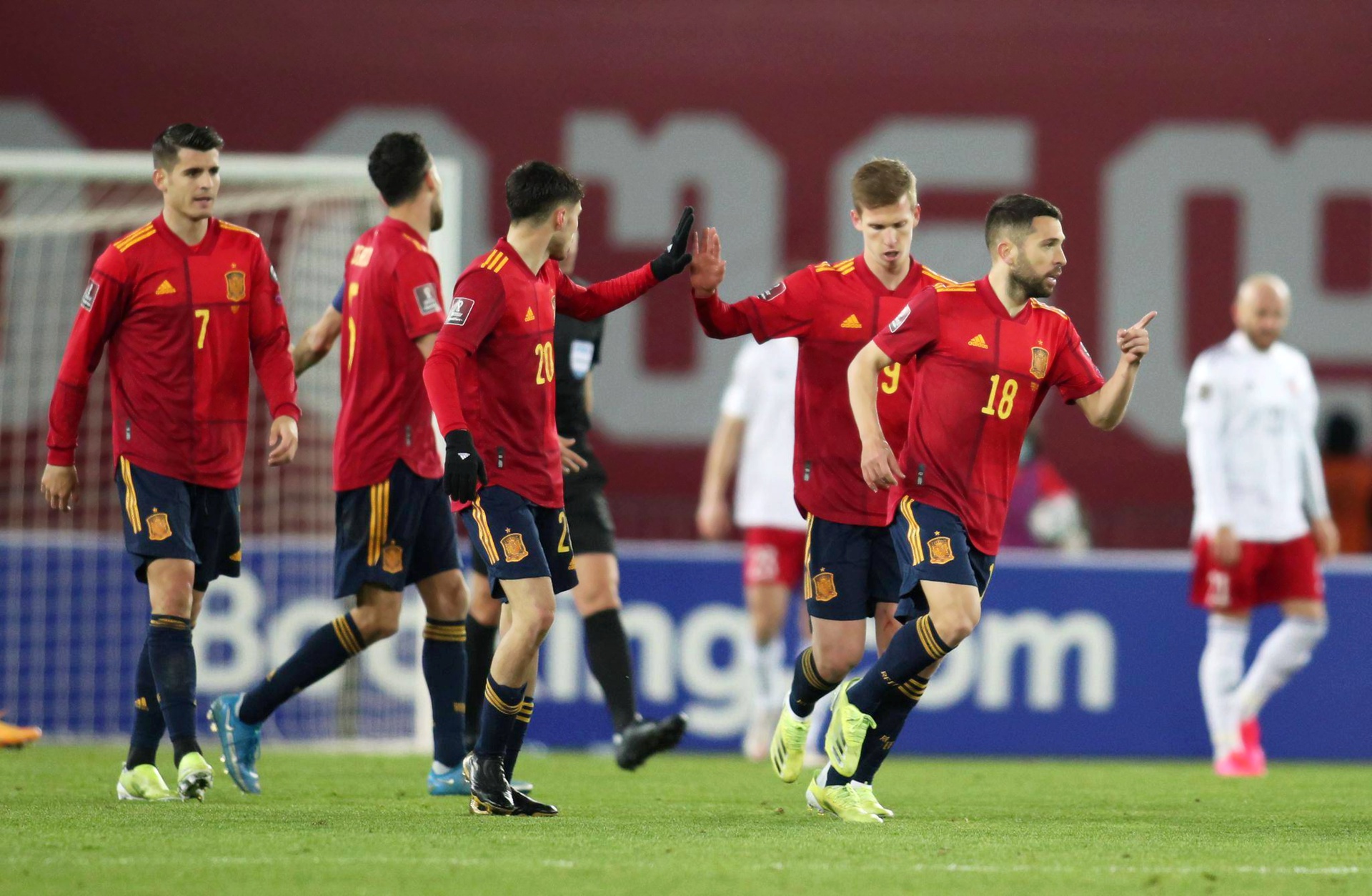 塞尔维亚女足力克对手，再次晋级淘汰赛