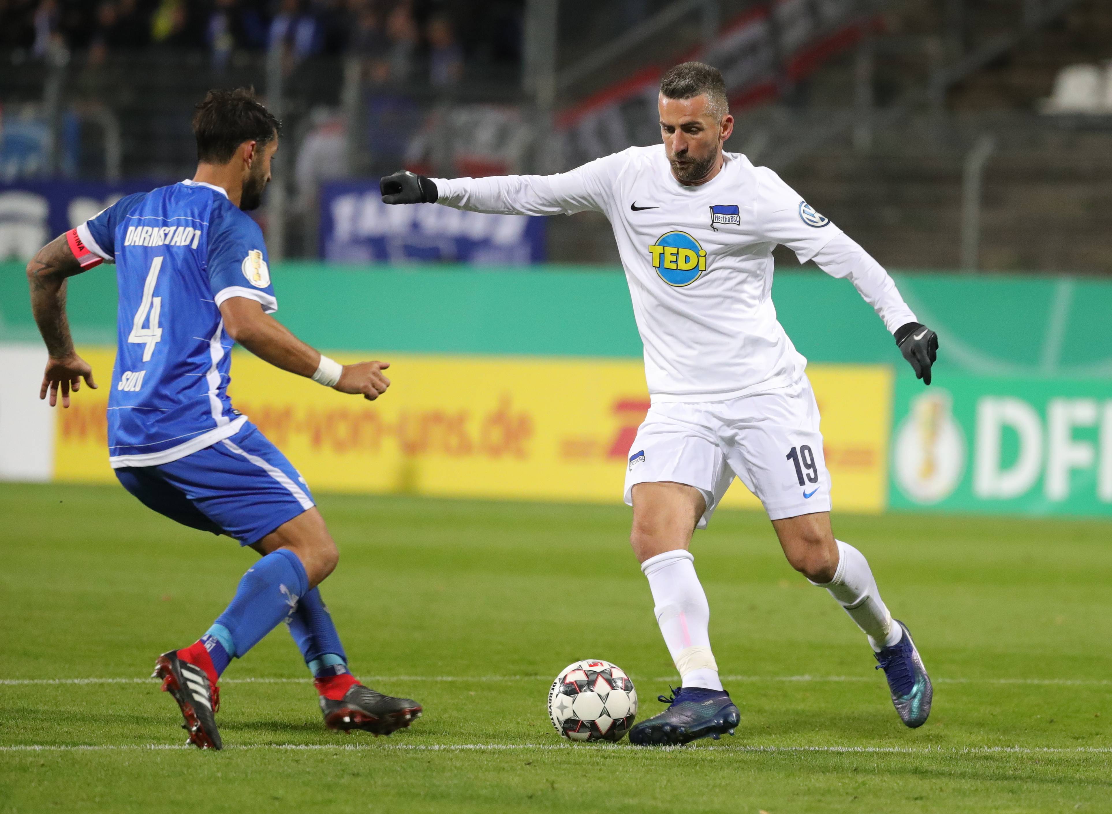 不伦瑞克客场0-2不敌斯图加特,惨遭失利的简单介绍 不伦瑞克客场0-2不敌斯图加特,惨遭失利的简单介绍