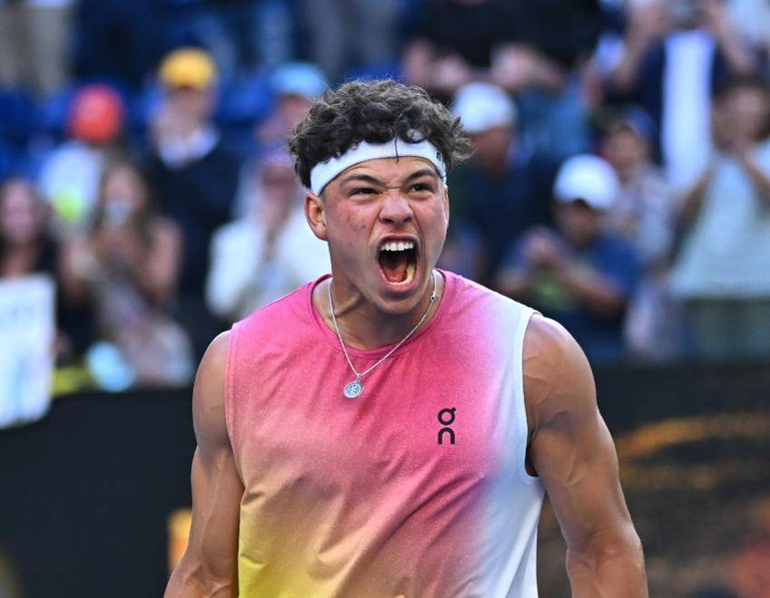 包含澳网翻盘蒙特卡洛大师赛，辛纳扛起全队的词条